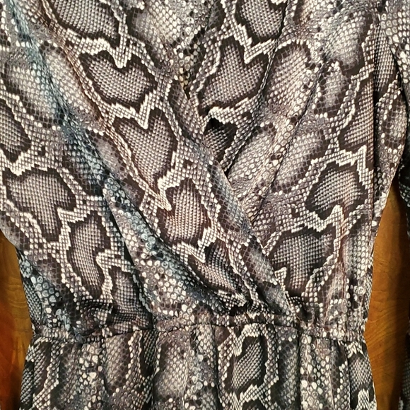 MICHAEL KORS JERSEY PYTHON MOC WRAP DRESS SZ 4 - Picture 3 of 6